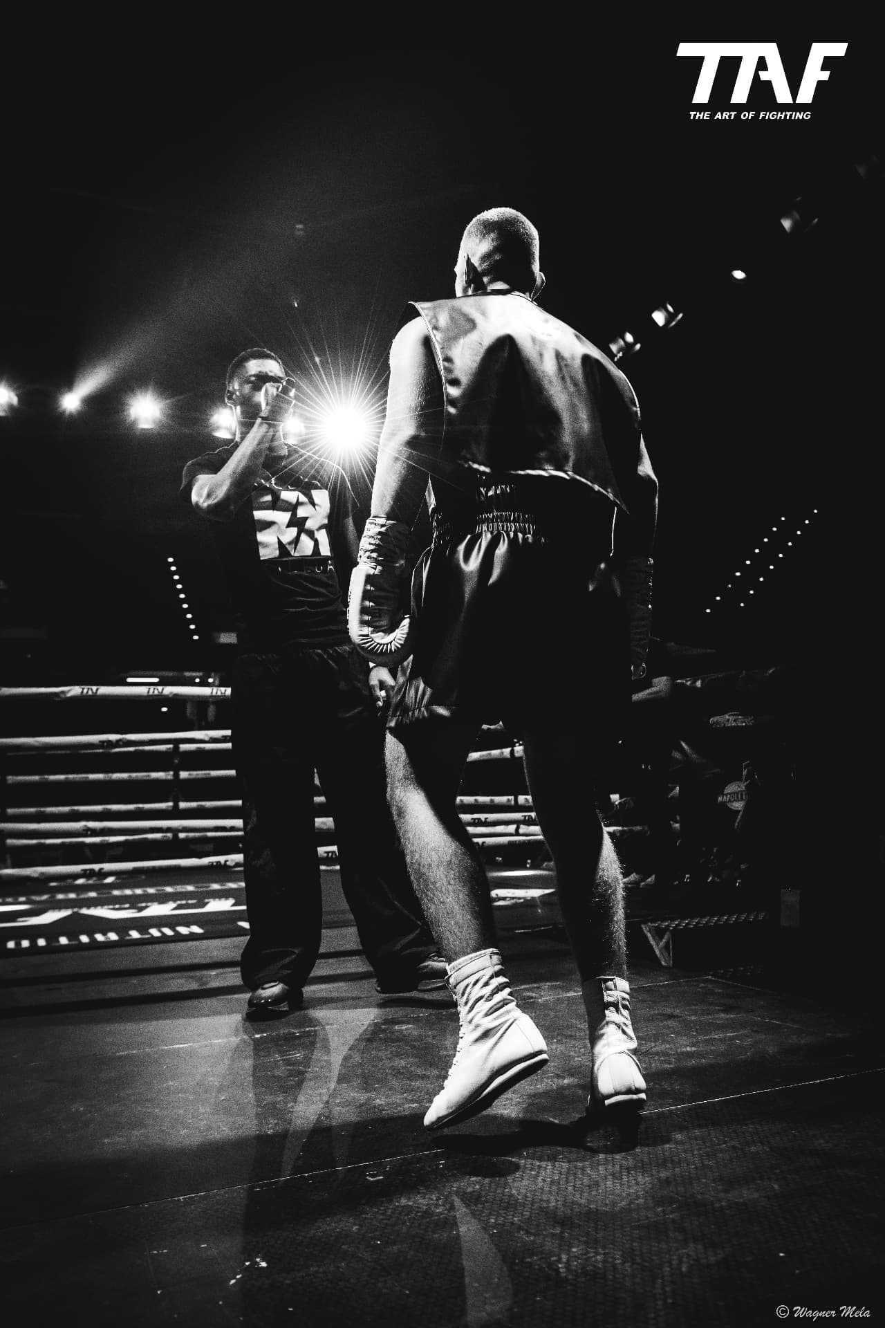 Alex Bindar walking to the ring